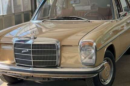 Mercedes-Benz 200 86.300 km 11.115 &euro; Fellbach 70734