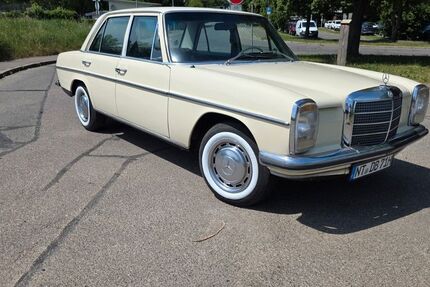 Mercedes-Benz 200 63.000 km 15.000 &euro; Esslingen 73730