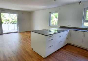Wohnung Backnang - 3 Zimmer, 83 m&sup2;, 1.355&euro; | Angebot:25385522