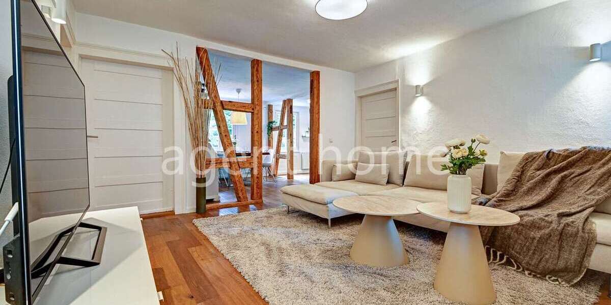 Etagenwohnung Esslingen am Neckar - 3 Zimmer, 100 m&sup2;, 2.240&euro; | Angebot:27307317