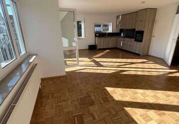 Wohnung Kirchheim - 4 Zimmer, 103 m&sup2;, 1.450&euro; | Angebot:25424066