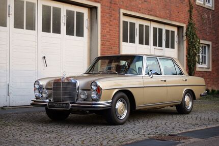 Mercedes-Benz 300 102.502 km 99.000 &euro; Murr 71711