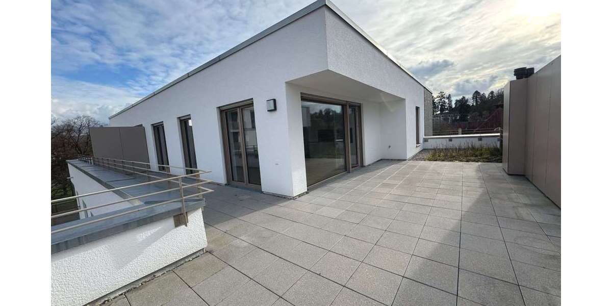 Etagenwohnung Nürtingen - 4 Zimmer, 123 m&sup2;, 1.835&euro; | Angebot:25823821